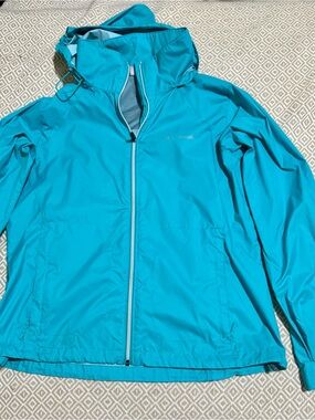Columbia Aqua Windbreaker Jacket